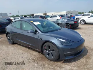 2023 Tesla Model 3 с VIN 5YJ3E1EAXPF414646, выставлен на аукционе IAAI как лот 39514743 с пробегом 10 529 миль миль и . История ставок и продаж доступна на DreamBid. Изображение 1.