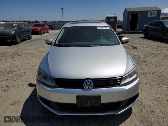 2012 Volkswagen Jetta TDI with VIN 3VWLL7AJ4CM325799, listed as a Copart auction lot 61835265 with 153,404 mi miles and Salvage title. Bid and sale history available at DreamBid. Image 5.