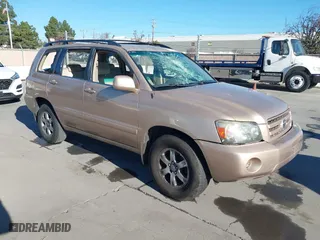 2006 Toyota Highlander with VIN JTEGP21A960096342, listed as a IAAI auction lot 41286059 with 185,746 mi miles. Bid and sale history available at carsss.com. Image 1.