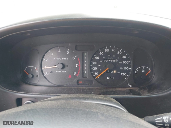 1998 Isuzu Rodeo S with VIN 4S2CM58W0W4331738, listed as a IAAI auction lot 42074562 with 237,684 mi miles. Bid and sale history available at carsss.com. Image 7.