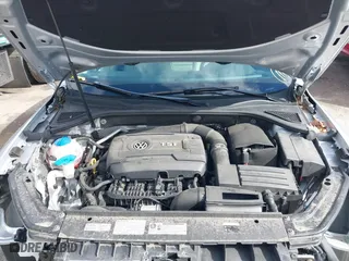 2017 Volkswagen Passat R-Line w/Comfort Pkg with VIN 1VWDT7A30HC048101, listed as a IAAI auction lot 41823508 with 53,681 mi miles. Bid and sale history available at carsss.com. Image 10.