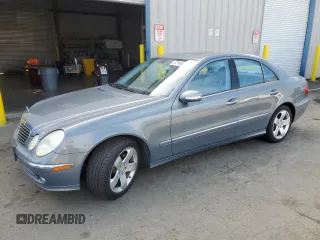 2005 Mercedes-Benz E 500 z VIN WDBUF70J65A615511, wystawiony jako Copart lot #47146855 z przebiegiem 145 221 mil mil oraz Szkoda całkowita • Salvage title. Historia ofert i sprzedaży dostępna na DreamBid. Obrazek 1.