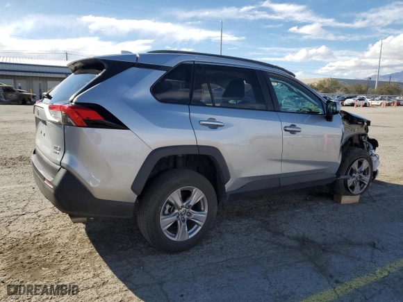2022 Toyota RAV4 XLE with VIN 2T3P1RFV7NW295765, listed as a Copart auction lot 49181815 with 52,688 mi miles and Salvage Title. Bid and sale history available at carsss.com. Image 3.