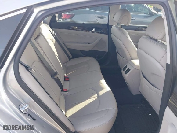 2015 Hyundai Sonata 2.4L Sport with VIN 5NPE34AF1FH013343, listed as a IAAI auction lot 41773570 with 110,950 mi miles. Bid and sale history available at carsss.com. Image 8.