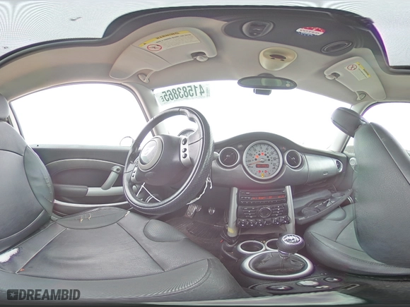 2004 MINI Cooper Hardtop S with VIN WMWRE33424TD79659, listed as a Copart auction lot 41583865 with 189,610 mi miles and Clean Title. Bid and sale history available at carsss.com. Image 13.