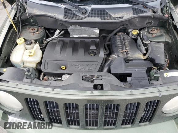 2007 Jeep Patriot Sport with VIN 1J8FF28W57D325641, listed as a Copart auction lot 45924175 with 115,048 mi miles and Salvage Title. Bid and sale history available at DreamBid. Image 12.