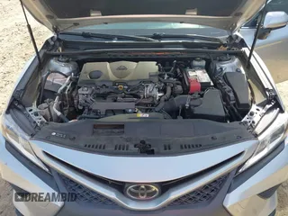 2018 Toyota Camry LE z VIN JTNB11HK7J3045966, wystawiony jako IAAI lot #42069246 z przebiegiem 138 960 mil mil oraz . Historia ofert i sprzedaży dostępna na DreamBid. Obrazek 10.