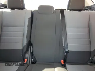 2017 Ford Escape S с VIN 1FMCU0F75HUC48671, выставлен на аукционе Copart как лот 56767755 с пробегом 163 853 миль миль и Списание • Salvage title. История ставок и продаж доступна на DreamBid. Изображение 10.