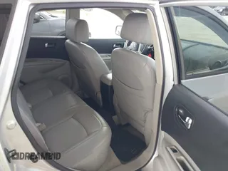 2008 Nissan Rogue SL z VIN JN8AS58T48W303516, wystawiony jako IAAI lot #42402064 z przebiegiem 139 452 mil mil oraz . Historia ofert i sprzedaży dostępna na DreamBid. Obrazek 8.