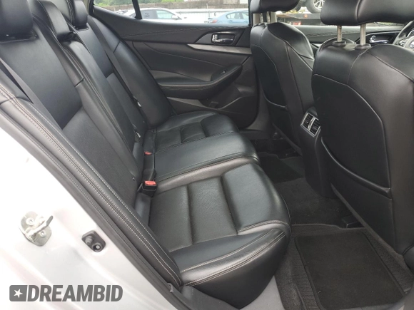 2018 Nissan Maxima SV with VIN 1N4AA6APXJC380082, listed as a Copart auction lot 61170815 with 98,008 mi miles and Salvage title. Bid and sale history available at DreamBid. Image 10.
