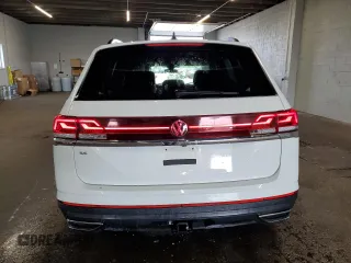 2025 Volkswagen Atlas SE z VIN 1V2WR2CA9SC507835, wystawiony jako Copart lot #59081875 z przebiegiem 11 456 mil mil oraz Czysty tytuł • Clean title. Historia ofert i sprzedaży dostępna na DreamBid. Obrazek 6.