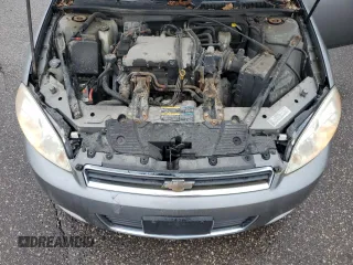 2008 Chevrolet Impala LS z VIN 2G1WB55K689159532, wystawiony jako Copart lot #60697335 z przebiegiem 168 192 mil mil oraz Czysty tytuł • Clean title. Historia ofert i sprzedaży dostępna na DreamBid. Obrazek 11.