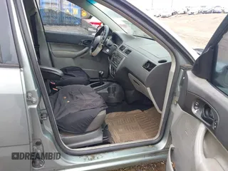 2006 Ford Focus S with VIN 1FAHP37N86W175318, listed as a IAAI auction lot 42206785 with 220,401 mi miles and . Bid and sale history available at DreamBid. Image 5.