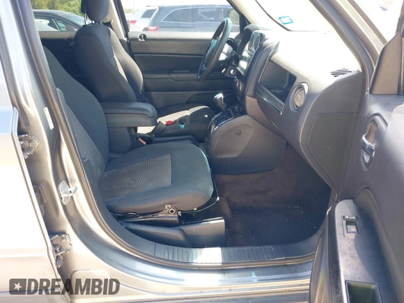 2014 Jeep Patriot Sport z VIN 1C4NJPBB7ED509853, wystawiony jako IAAI lot #42307976 z przebiegiem 150 271 mil mil oraz . Historia ofert i sprzedaży dostępna na DreamBid. Obrazek 5.