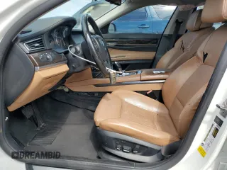 2012 BMW 7 Series 750Li с VIN WBAKB8C55CC962772, выставлен на аукционе Copart как лот 57621525 с пробегом 127 259 миль миль и Списание • Salvage title. История ставок и продаж доступна на DreamBid. Изображение 7.