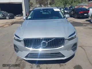 2022 Volvo XC60 Momentum with VIN YV4L12RK2N1052643, listed as a IAAI auction lot 41960135 with 64,280 mi miles. Bid and sale history available at carsss.com. Image 12.