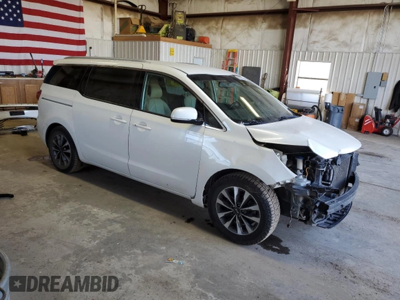 2015 Kia Sedona SX with VIN KNDMC5C14F6047550, listed as a Copart auction lot 46781034 with 136,018 mi miles and Salvage Title. Bid and sale history available at carsss.com. Image 4.