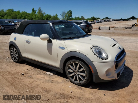 2016 MINI Convertible S с VIN WMWWG9C58G3A91299, выставлен на аукционе Copart как лот 55356565 с пробегом 87 333 миль миль и Списание • Salvage title. История ставок и продаж доступна на DreamBid. Изображение 4.