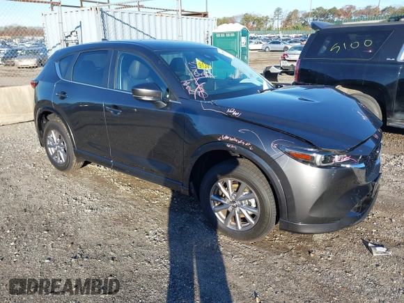 2024 Mazda CX-5 S Select with VIN JM3KFBBL1R0477504, listed as a IAAI auction lot 40894634 with 2,452 mi miles and . Bid and sale history available at carsss.com. Image 1.