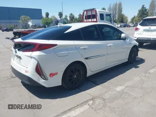2017 Toyota Prius Plus with VIN JTDKARFP6H3038924, listed as a IAAI auction lot 42028326 with 116,012 mi miles and . Bid and sale history available at DreamBid. Image 4.