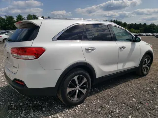 2017 Kia Sorento EX z VIN 5XYPHDA51HG230015, wystawiony jako Copart lot #68714004 z przebiegiem 172 363 mil mil oraz Czysty tytuł • Clean title. Historia ofert i sprzedaży dostępna na DreamBid. Obrazek 3.