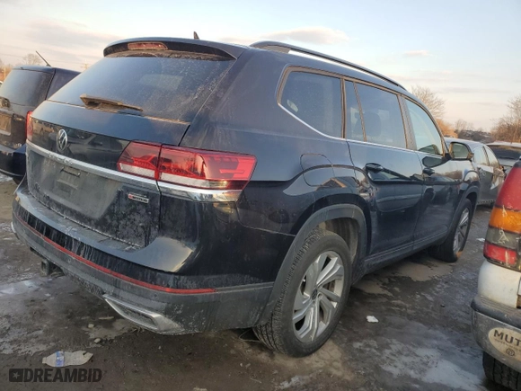 2021 Volkswagen Atlas 3.6L V6 SE w/Technology with VIN 1V2HR2CA2MC564468, listed as a Copart auction lot 41998125 with 69,795 mi miles and Salvage Title. Bid and sale history available at carsss.com. Image 3.