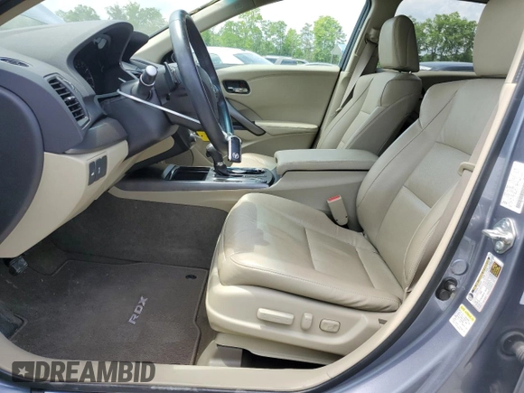 2015 Acura RDX Technology z VIN 5J8TB3H59FL006705, wystawiony jako Copart lot #56020085 z przebiegiem 78 206 mil mil oraz Szkoda całkowita • Salvage title. Historia ofert i sprzedaży dostępna na DreamBid. Obrazek 7.