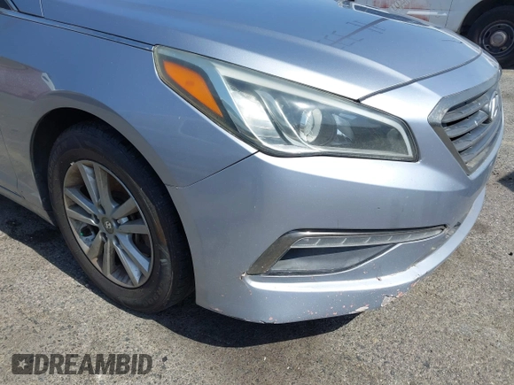 2015 Hyundai Sonata Eco z VIN 5NPE24AAXFH159358, wystawiony jako IAAI lot #42552938 z przebiegiem 152 207 mil mil oraz . Historia ofert i sprzedaży dostępna na DreamBid. Obrazek 14.