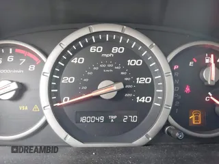 2008 Honda Pilot SE with VIN 5FNYF28338B022776, listed as a IAAI auction lot 42176122 with 180,049 mi miles and . Bid and sale history available at carsss.com. Image 7.