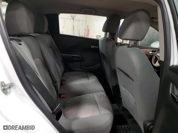 2014 Chevrolet Sonic LS with VIN 1G1JA6SH9E4139074, listed as a Copart auction lot 86381424 with 184,517 mi miles and Clean Title. Bid and sale history available at carsss.com. Image 10.
