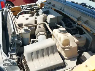 2011 Ford F-250 XL z VIN 1FTBF2A61BEC82600, wystawiony jako IAAI lot #43386101 z przebiegiem 195 000 mil mil oraz . Historia ofert i sprzedaży dostępna na DreamBid. Obrazek 20.