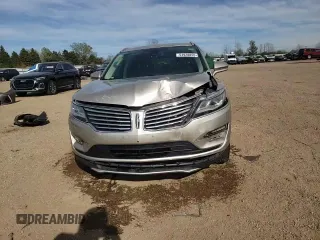 2015 Lincoln MKC z VIN 5LMCJ1A97FUJ07358, wystawiony jako Copart lot #54928855 z przebiegiem 85 844 mil mil oraz Szkody całkowita. Historia ofert i sprzedaży dostępna na DreamBid. Obrazek 13.