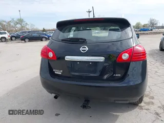 2015 Nissan Rogue S z VIN JN8AS5MV1FW761809, wystawiony jako IAAI lot #42098400 z przebiegiem 100 834 mil mil oraz . Historia ofert i sprzedaży dostępna na DreamBid. Obrazek 17.