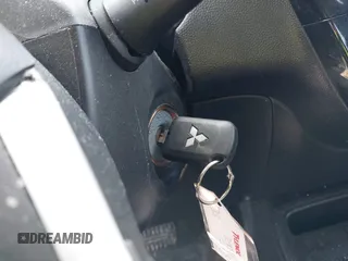2019 Mitsubishi Mirage ES z VIN ML32F3FJ7KHF03852, wystawiony jako IAAI lot #42161220 z przebiegiem 145 909 mil mil oraz . Historia ofert i sprzedaży dostępna na DreamBid. Obrazek 11.