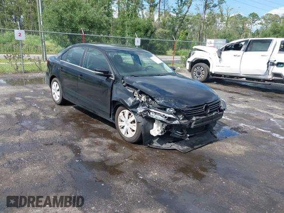 2013 Volkswagen Jetta SE z VIN 3VWDX7AJ4DM396477, wystawiony jako IAAI lot #42659959 z przebiegiem 115 833 mil mil oraz . Historia ofert i sprzedaży dostępna na DreamBid. Obrazek 1.