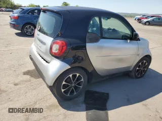 2016 Smart fortwo Passion with VIN WMEFJ5DA2GK069795, listed as a Copart auction lot 55079085 with 153,339 mi miles and Clean Title. Bid and sale history available at DreamBid. Image 3.