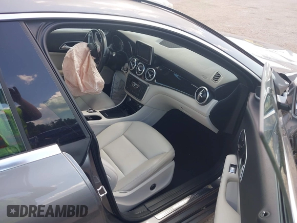 2014 Mercedes-Benz CLA 250 с VIN WDDSJ4EB5EN158938, выставлен на аукционе IAAI как лот 42581224 с пробегом 97 764 миль миль и . История ставок и продаж доступна на DreamBid. Изображение 5.