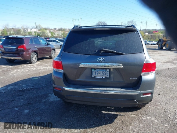 2012 Toyota Highlander Limited with VIN 5TDDK3EH5CS141028, listed as a IAAI auction lot 41987426 with 362,884 mi miles. Bid and sale history available at carsss.com. Image 17.