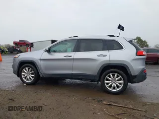 2017 Jeep Cherokee Limited with VIN 1C4PJMDBXHW520195, listed as a IAAI auction lot 41478980 with 125,285 mi miles and . Bid and sale history available at DreamBid. Image 14.