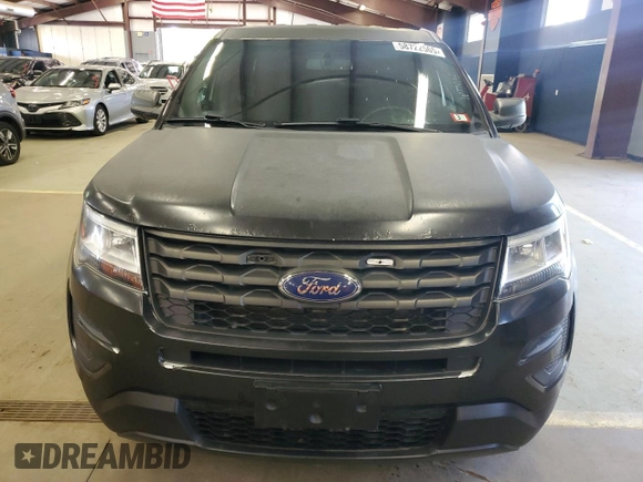 2018 Ford Police Interceptor Utility z VIN 1FM5K8AR5JGA27100, wystawiony jako Copart lot #58722565 z przebiegiem 95 481 mil mil oraz Tytuł czysty. Historia ofert i sprzedaży dostępna na DreamBid. Obrazek 5.