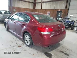 2012 Subaru Legacy Premium z VIN 4S3BMBG64C3035873, wystawiony jako IAAI lot #42836759 z przebiegiem 221 237 mil mil oraz . Historia ofert i sprzedaży dostępna na DreamBid. Obrazek 3.