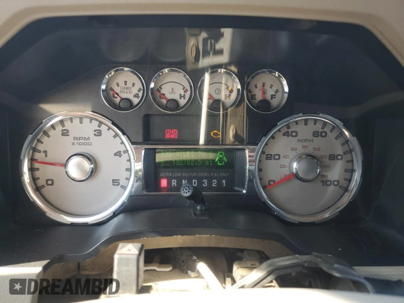 2008 Ford F-350 XL с VIN 1FTWW33R68EA23253, выставлен на аукционе Copart как лот 46327275 с пробегом 182 702 миль миль и Списание • Salvage title. История ставок и продаж доступна на DreamBid. Изображение 9.