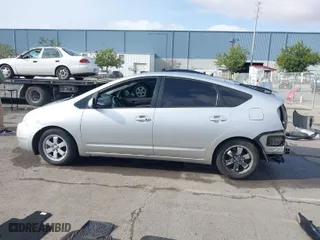 2005 Toyota Prius with VIN JTDKB20U257017611, listed as a IAAI auction lot 41836660 with 263,985 mi miles. Bid and sale history available at carsss.com. Image 15.
