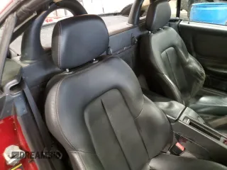 2001 Mercedes-Benz SLK 230/320 z VIN WDBKK65F51F185744, wystawiony jako Copart lot #60072615 z przebiegiem 95 718 mil mil oraz Szkoda całkowita • Salvage title. Historia ofert i sprzedaży dostępna na DreamBid. Obrazek 10.