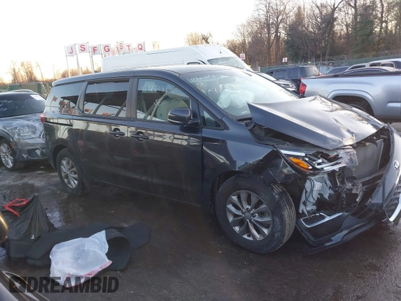 2021 Kia Sedona EX with VIN KNDMB5C17M6666739, listed as a IAAI auction lot 41423684 with 41,816 mi miles. Bid and sale history available at carsss.com. Image 13.