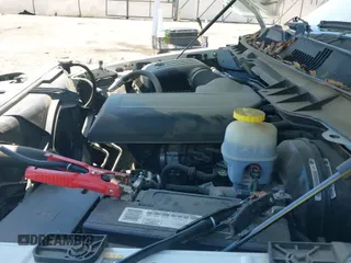 2022 Ram 1500 Tradesman z VIN 3C6RR7KG7NG331765, wystawiony jako IAAI lot #42050176 z przebiegiem 30 127 mil mil oraz . Historia ofert i sprzedaży dostępna na DreamBid. Obrazek 20.