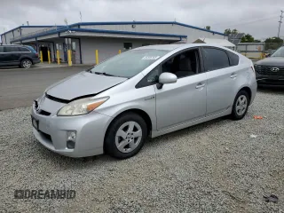 2011 Toyota Prius I z VIN JTDKN3DU5B1400903, wystawiony jako Copart lot #58556165 z przebiegiem 110 003 mil mil oraz Szkoda całkowita • Salvage title. Historia ofert i sprzedaży dostępna na DreamBid. Obrazek 1.