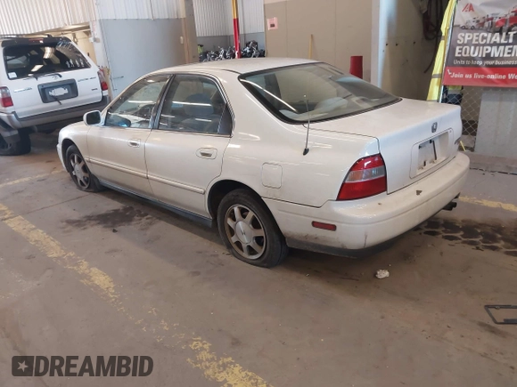 1994 Honda Accord EX with VIN JHMCD5654RC081998, listed as a IAAI auction lot 42052781 with 148,095 mi miles and . Bid and sale history available at carsss.com. Image 3.