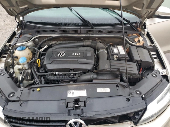 2014 Volkswagen Jetta Sedan SE with VIN 3VWD17AJ1EM262366, listed as a Copart auction lot 84189914 with 151,658 mi miles and Salvage Title. Bid and sale history available at carsss.com. Image 12.
