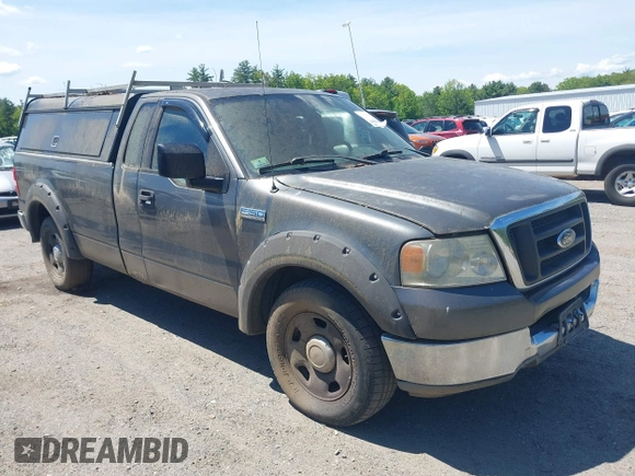 2004 Ford F-150 XL z VIN 1FTRF12W84NC41567, wystawiony jako IAAI lot #42338597 z przebiegiem 228 637 mil mil oraz . Historia ofert i sprzedaży dostępna na DreamBid. Obrazek 1.